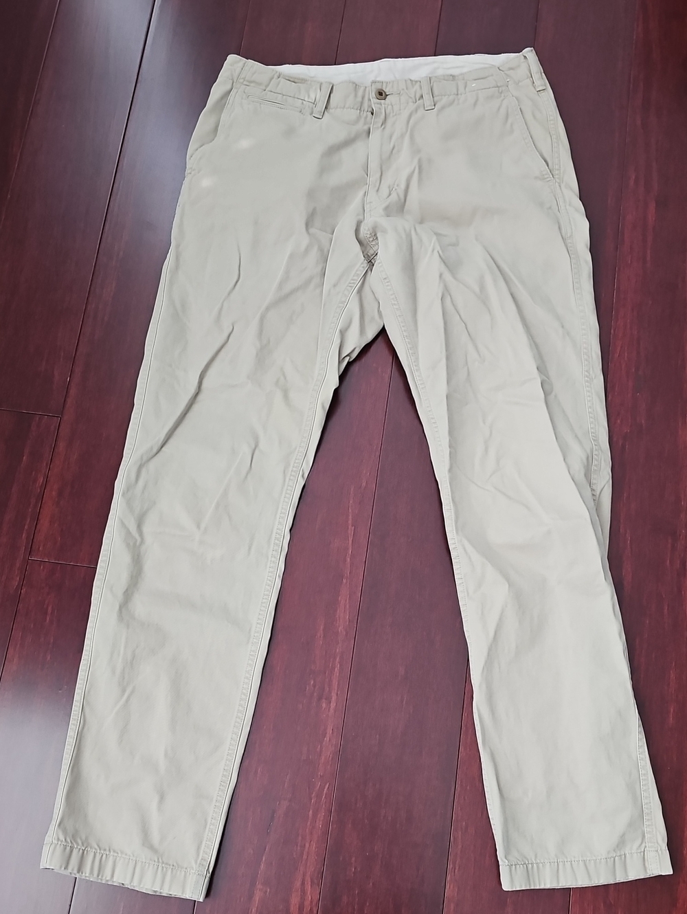 Uniqlo Light Beige Men's Chino Pants